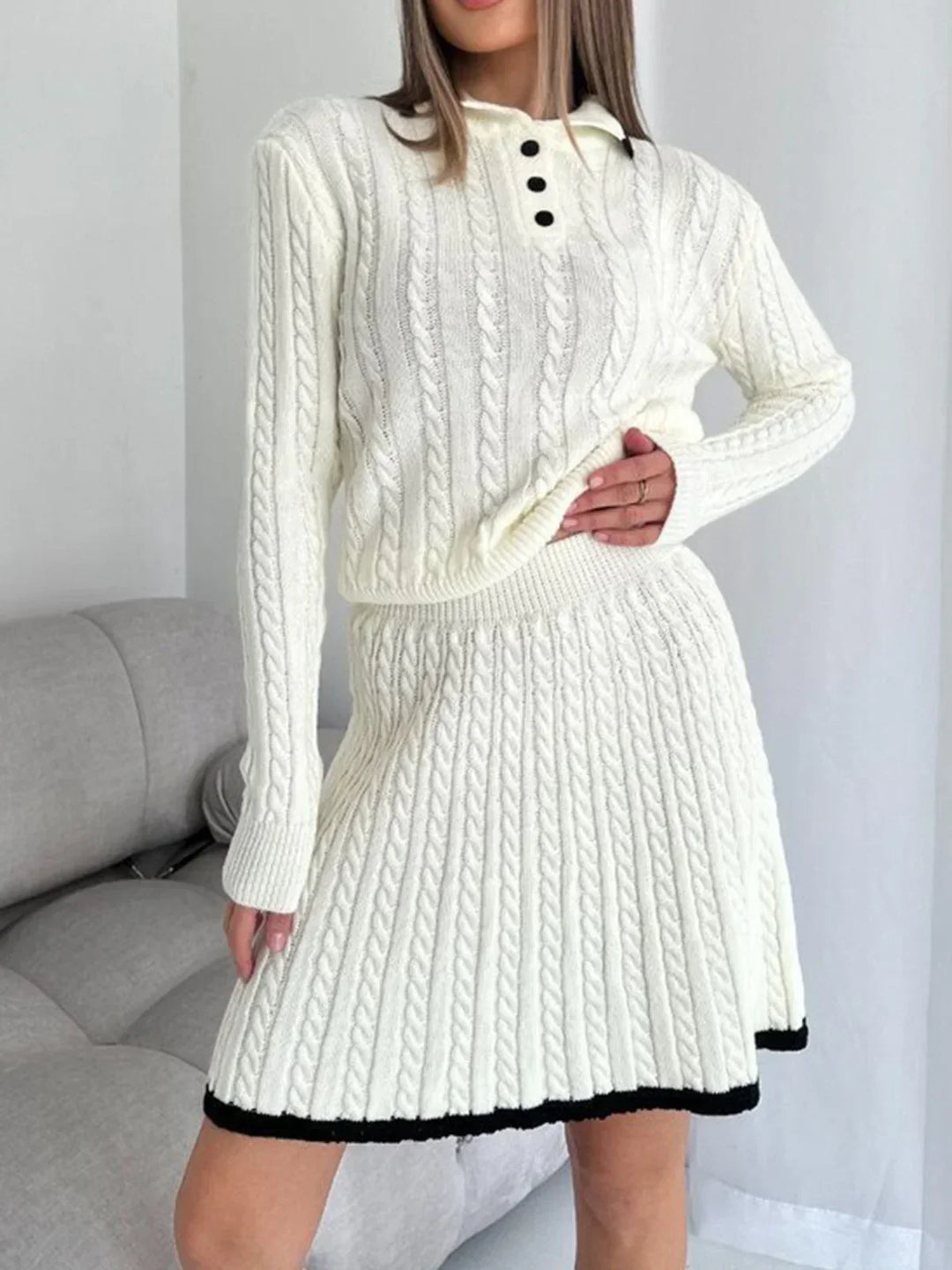 Set fustă cu rever și tricot cu model de cablu