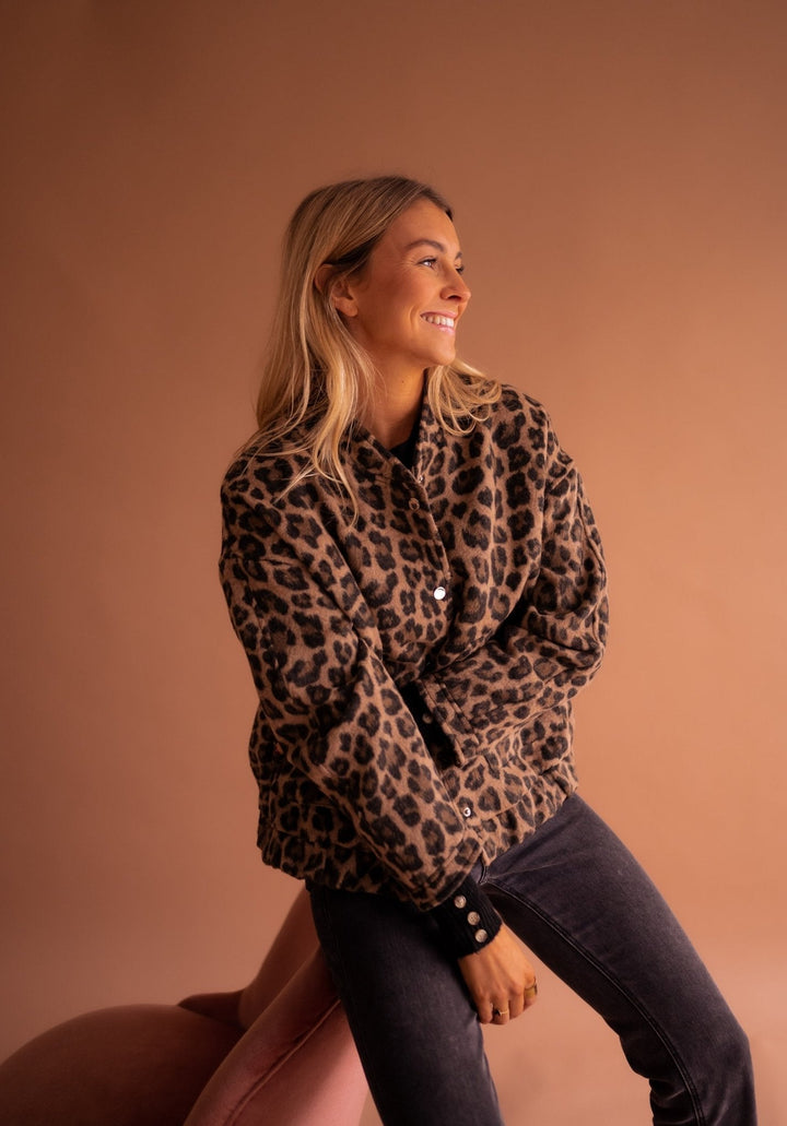 Charlene | Jachetă Trendy cu Imprimeu Leopard Elegant